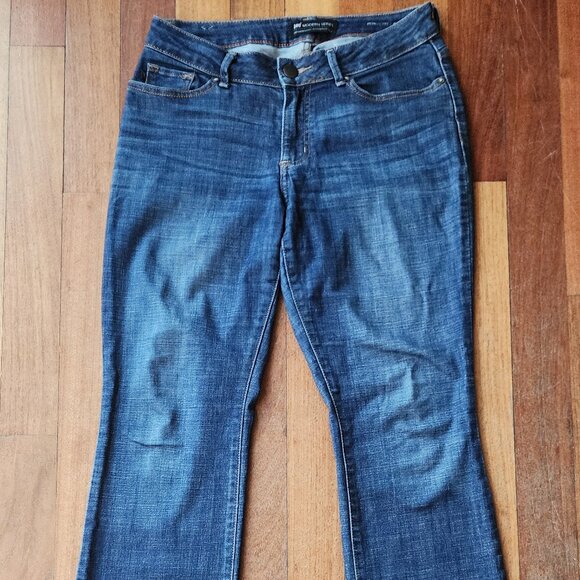 Lee Modern Series Curvy Fit Bootcut Jeans Size 10 Short - Picture 2 of 15
